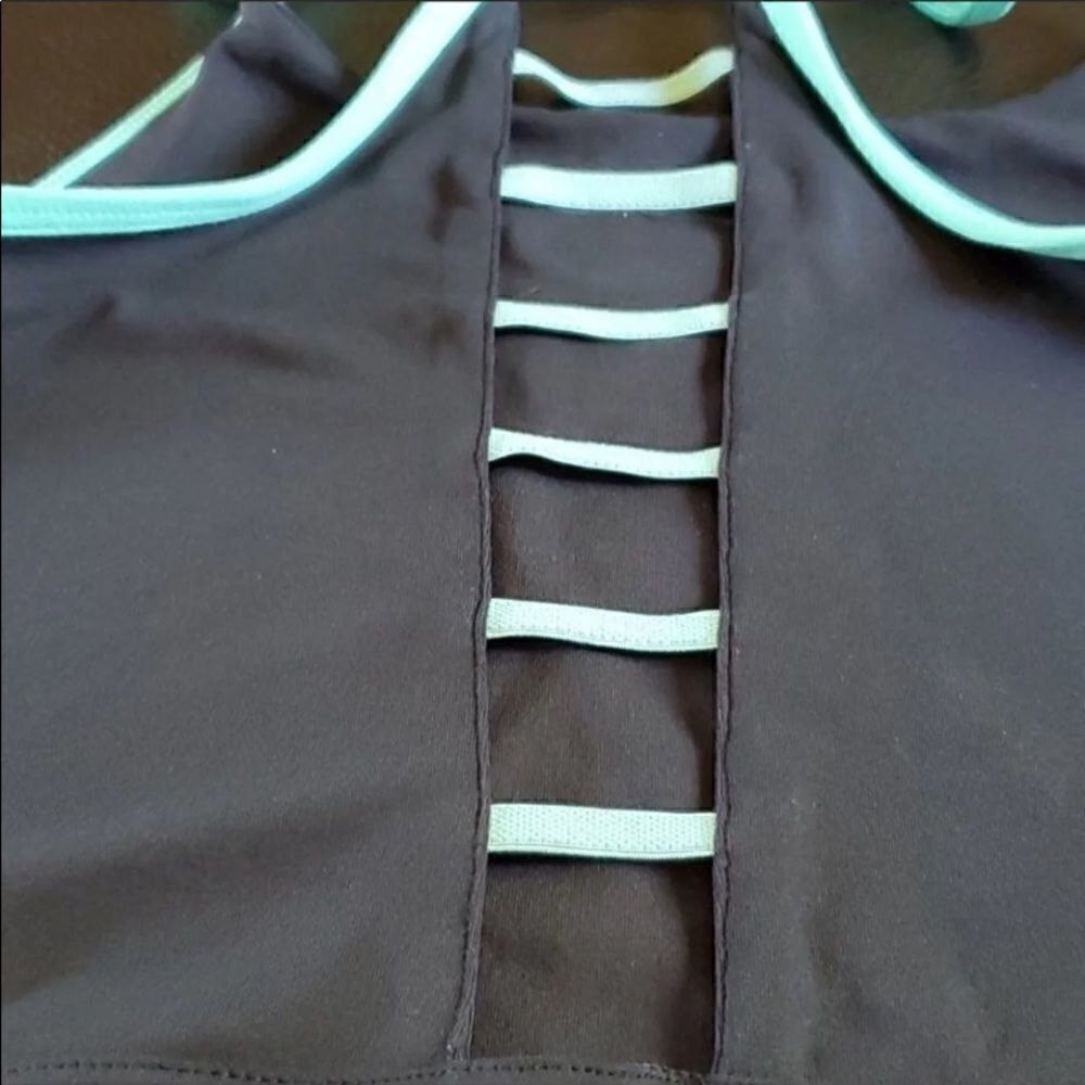 Fabletics Tank   - Picture 3 of 5